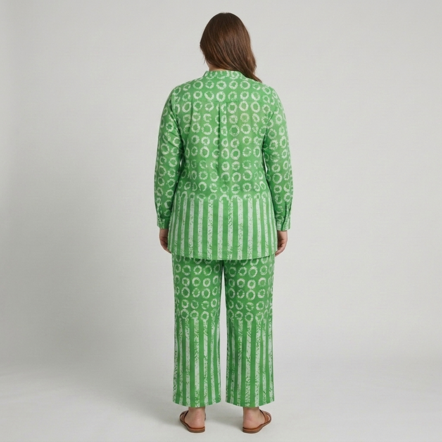Plus Size Patterned Pants Set