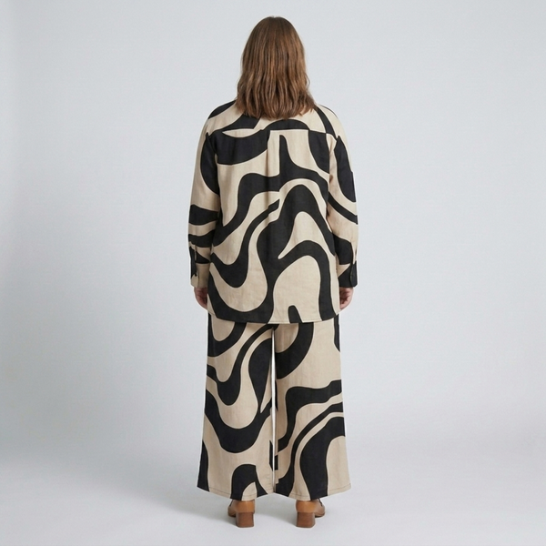 Plus Size Two-Piece Set with Graphic Pattern