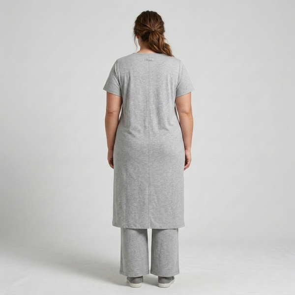 Plus size two-piece set for women with long tunic and loose pants