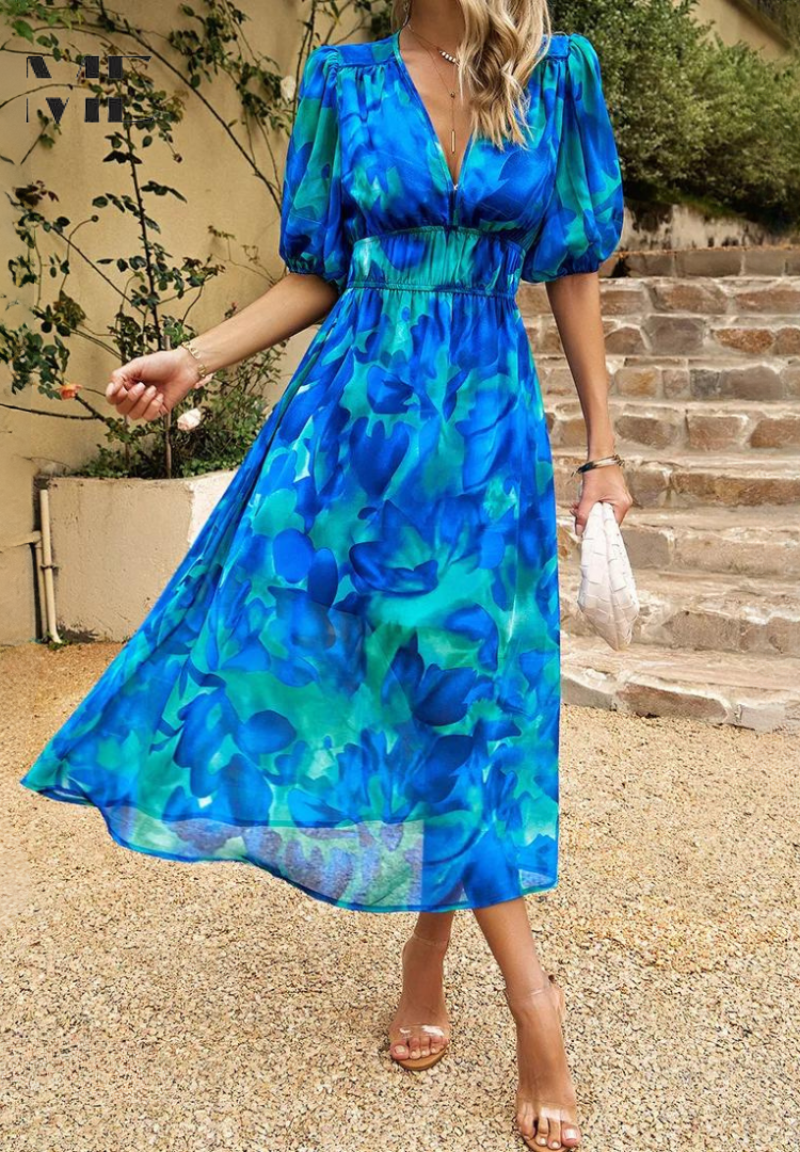 Printed dress for women - flared mid-length model with elastic waist - cocktail